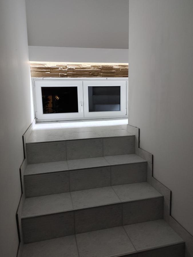Fiesta Apartman Miskolc Exterior foto