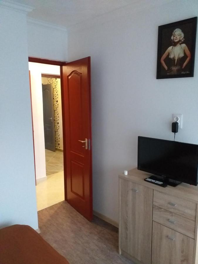 Fiesta Apartman Miskolc Exterior foto